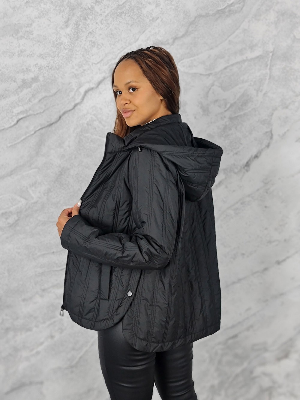 Куртка Monte Cervino с капюшоном черная, фотография №2