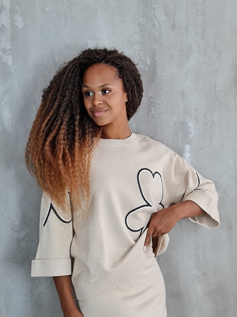 Костюм BEAUTY WOMEN джемпер с вышивкой и юбка песочный, фотография №4