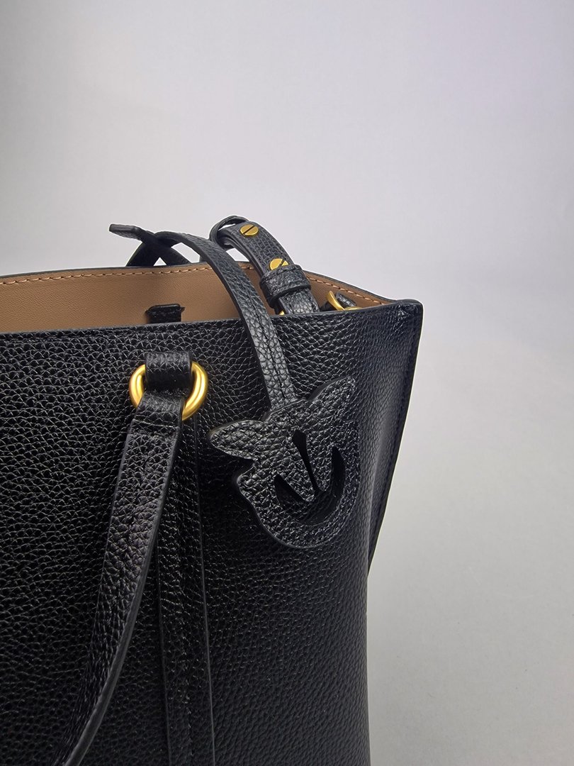 Сумка PINKO с маленькими ручками и ремешком чёрная , фотография №4