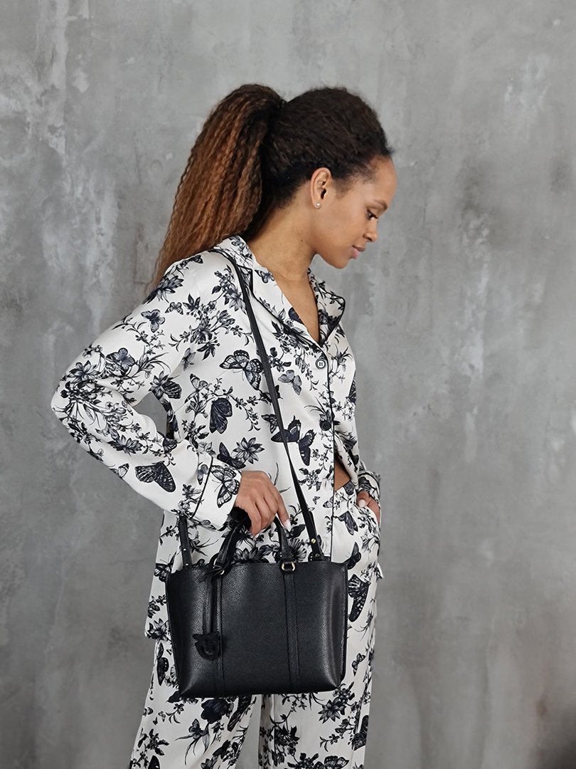 Сумка PINKO с маленькими ручками и ремешком чёрная , фотография №2