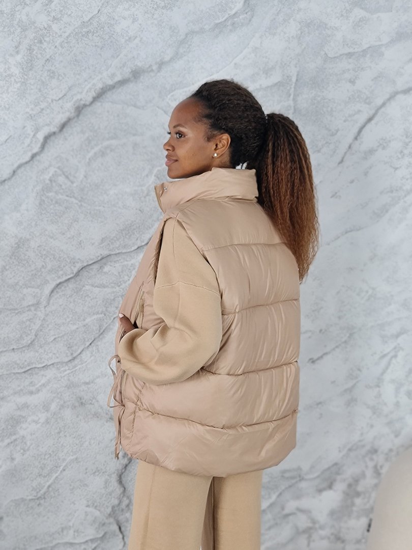 Костюм Lara тройка жилет джемпер брюки песочный, фотография №4