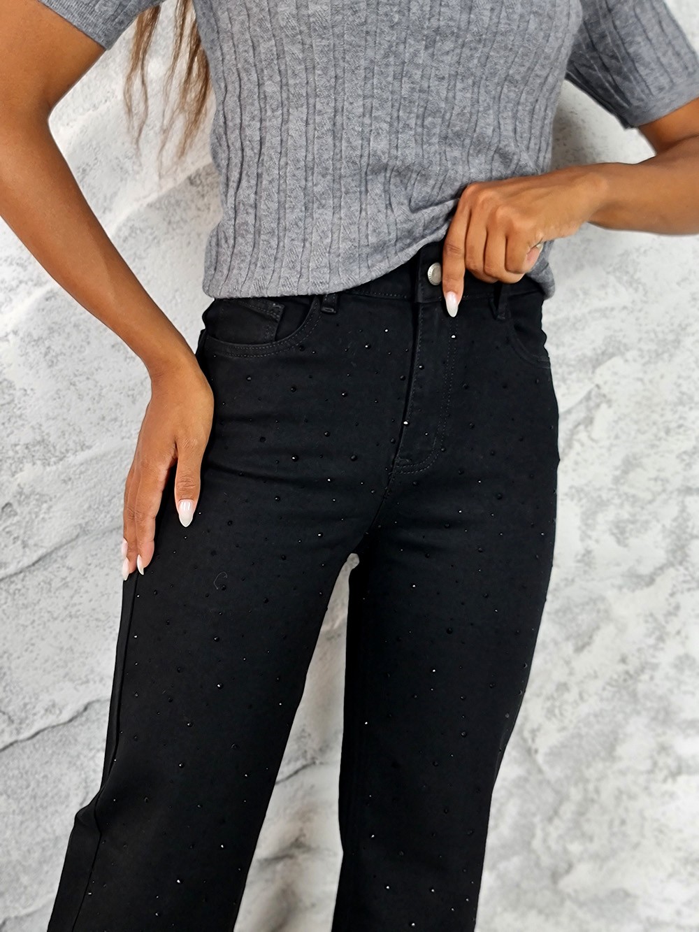 Джинсы Farfallina прямые со стразами черные , фотография №4