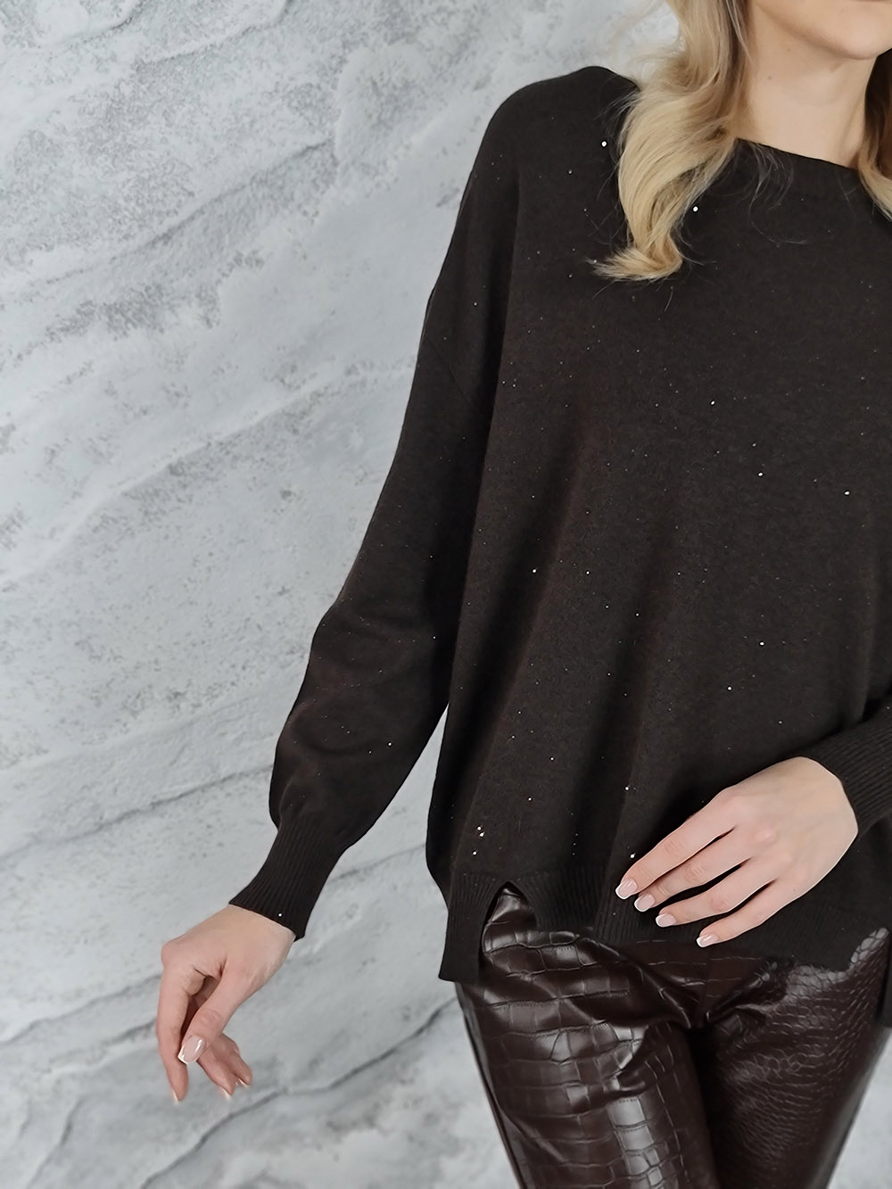 Джемпер Kontatto с пайетками длинный рукав шоколад, фотография №2