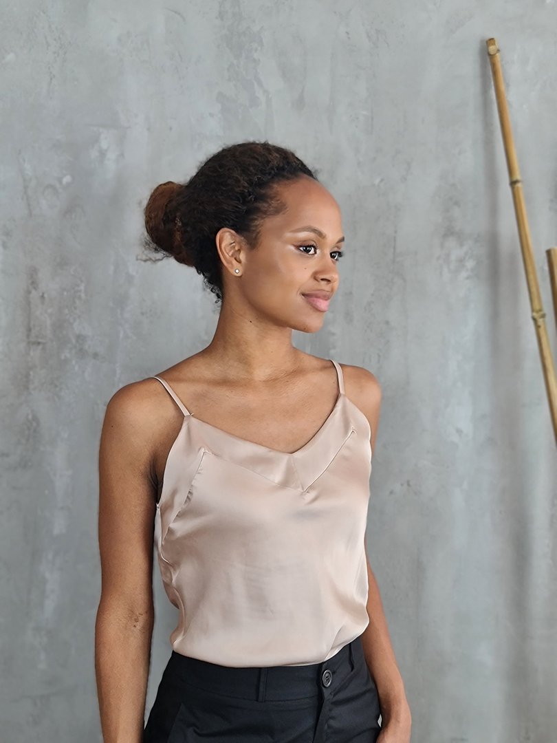 Топ CLOTHÉ атласный на тонких бретелях пудровый, фотография №3