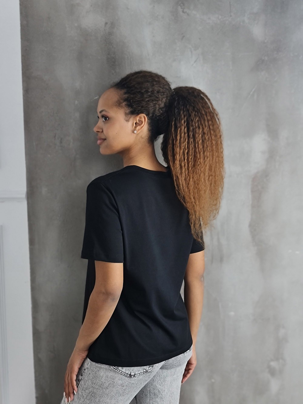 Футболка Paquito с принтом девушки из страз черная, фотография №3