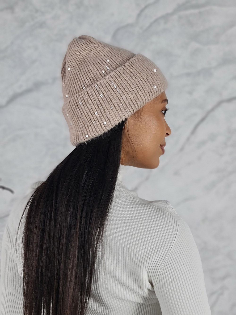 Шапка Alex Max с пайетками бежевая, фотография №2