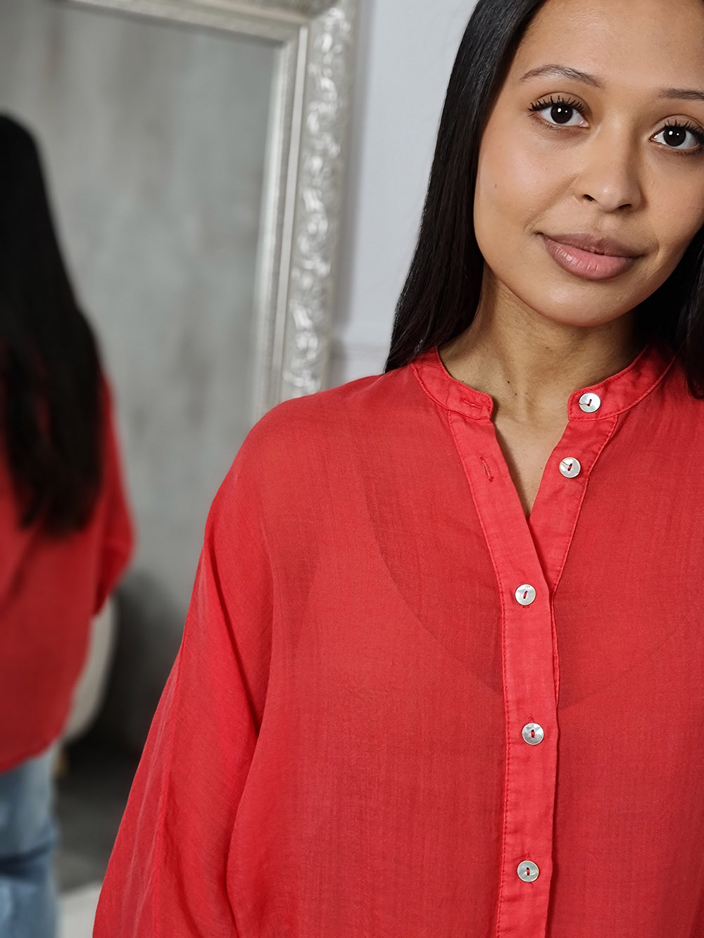 Рубашка MIHOs полупрозрачная без ворота красная, фотография №2