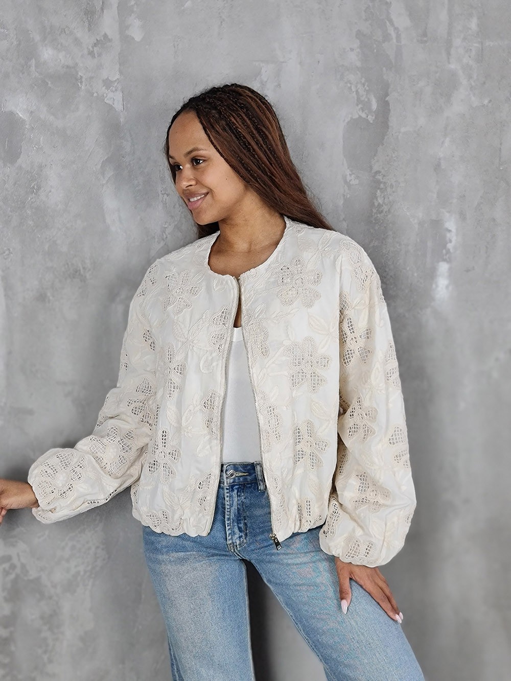 Бомбер MIHO'S с цветами сетчатыми кремовый, фотография №1