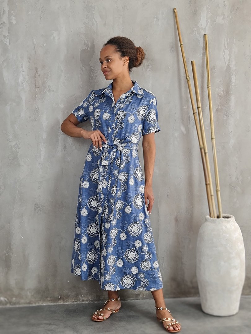 Платье li.fe style джинсовое с вышивкой цветов сиинее, фотография №2