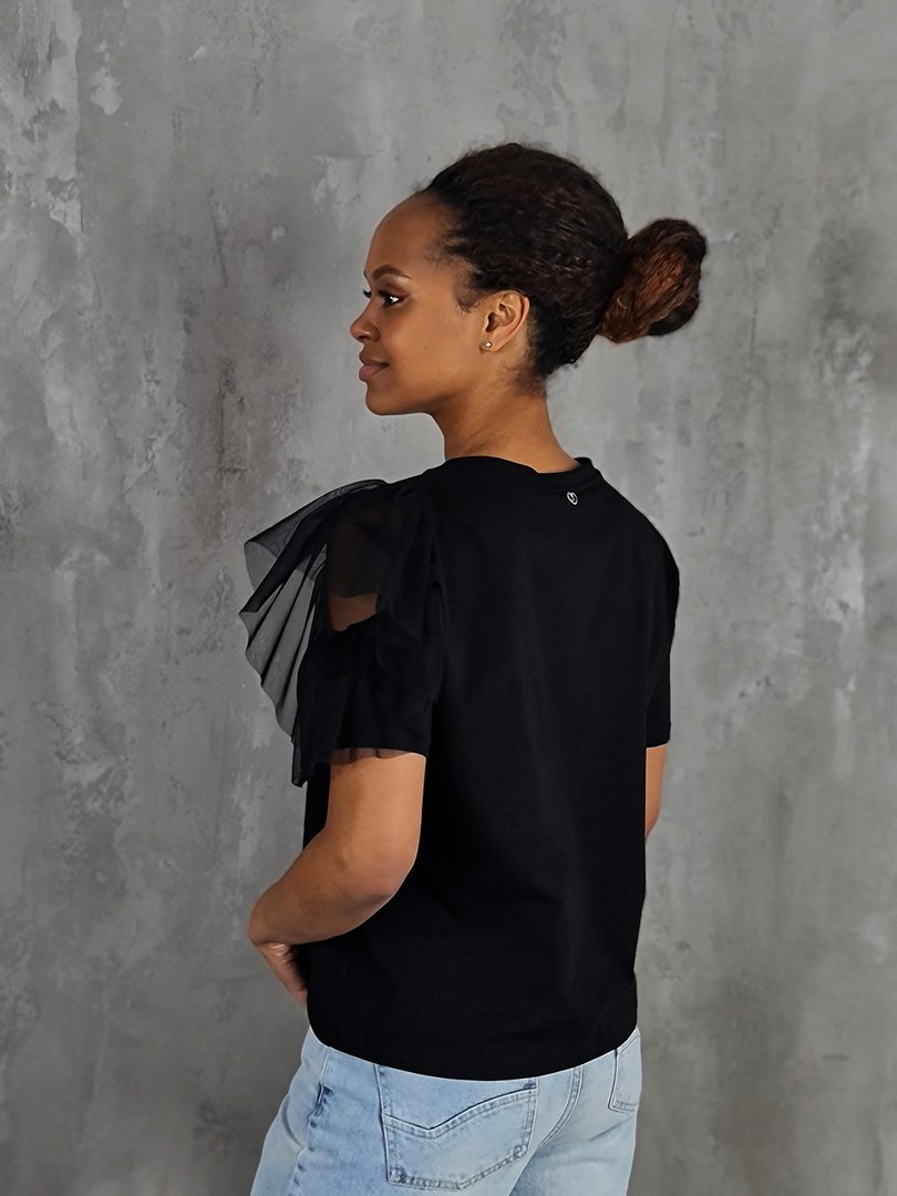 Футболка Please с воланами на одном рукаве черная, фотография №3