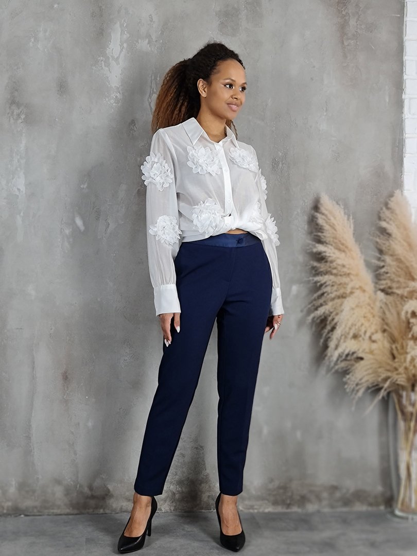 Брюки Imperial с атласным поясом на пуговице темно-синие , фотография №2