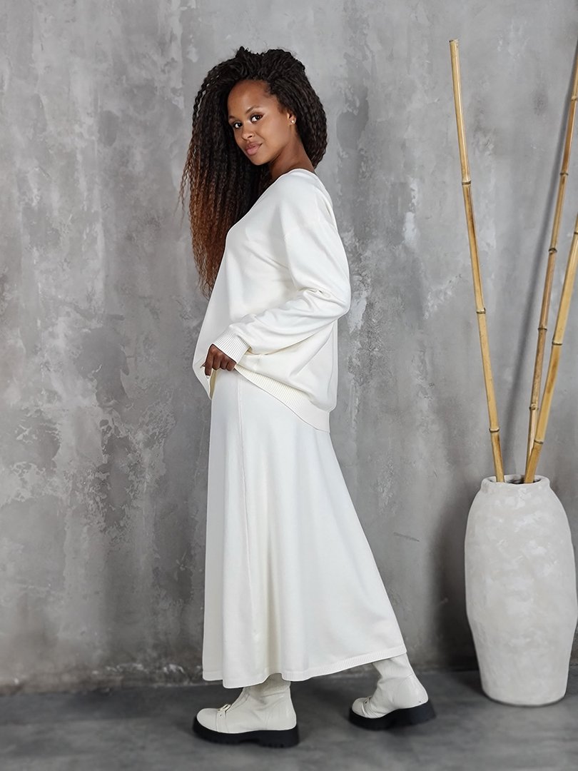 Костюм Lara джемпер и А-образная юбка молочный, фотография №3