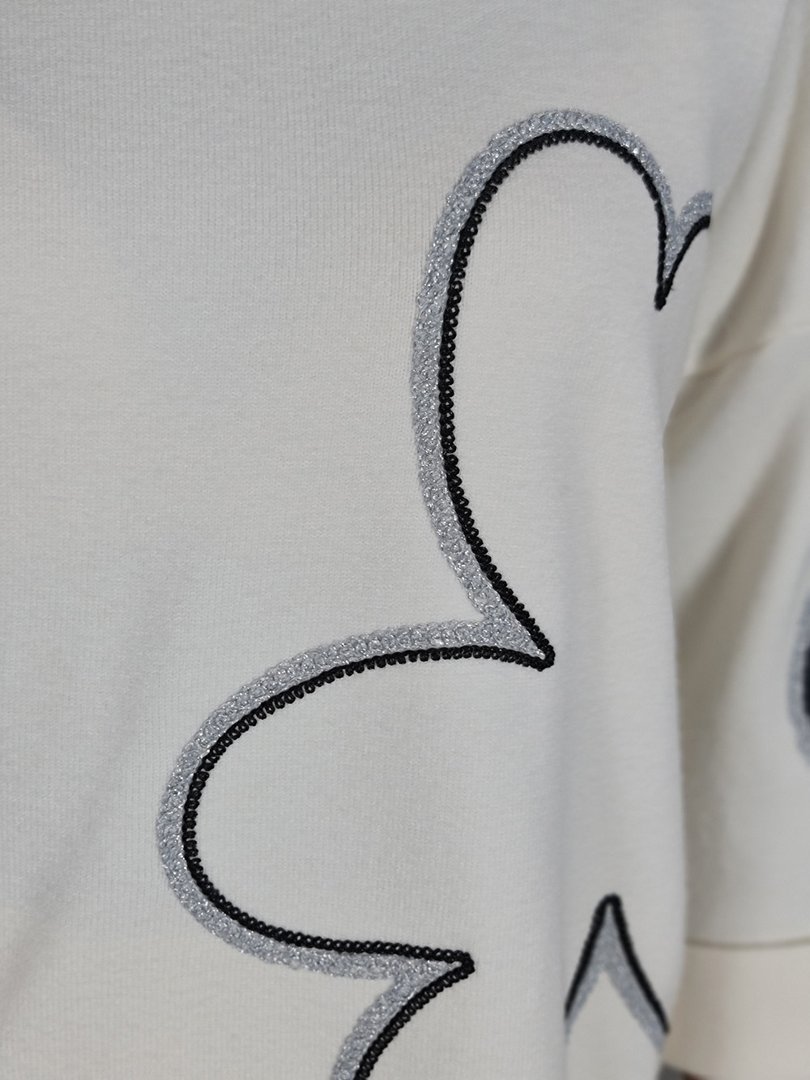 Костюм BEAUTY WOMEN джемпер с вышивкой и юбка белый, фотография №5