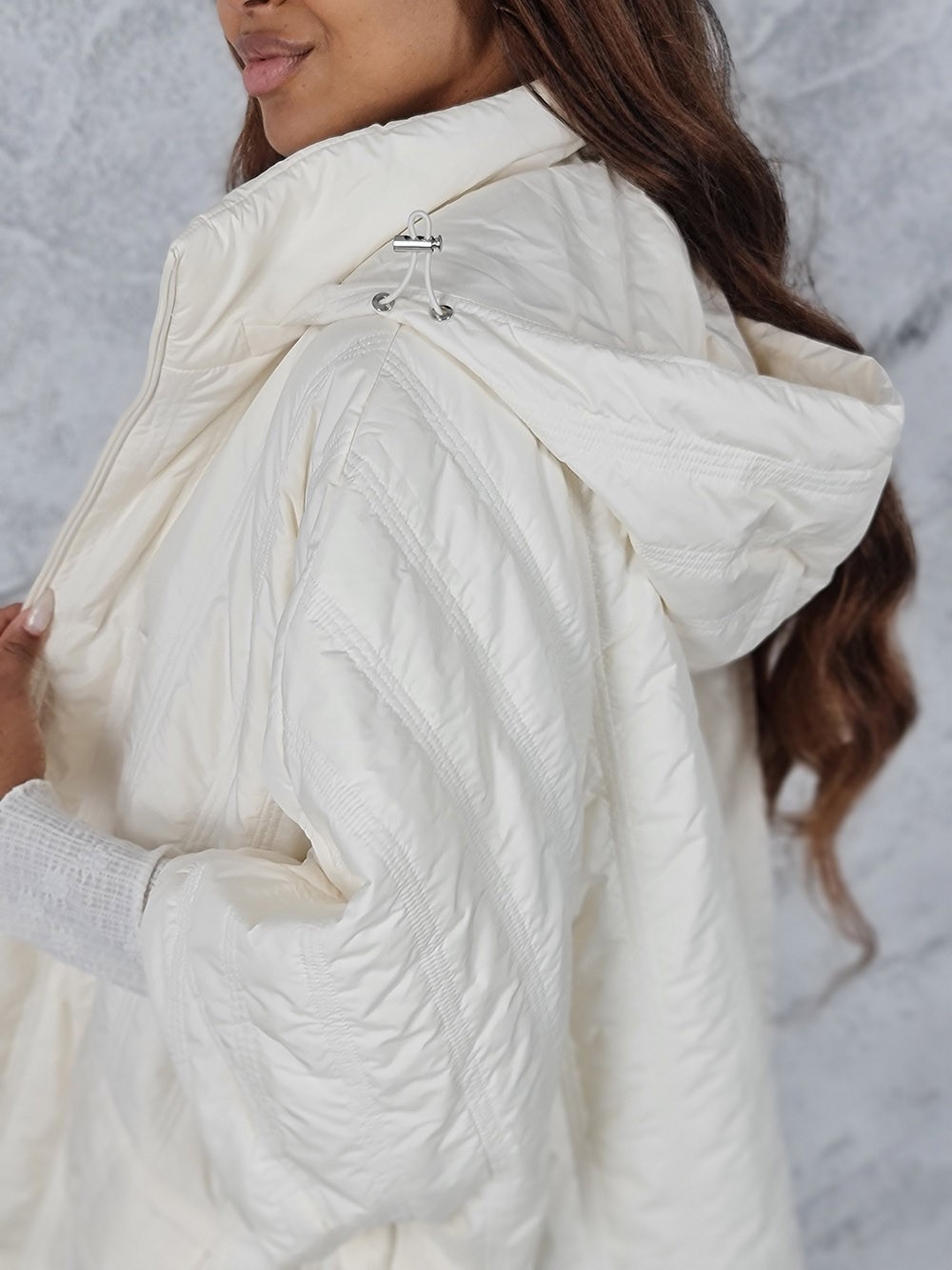 Куртка Monte Cervino рукава летучая мышь с капюшоном молочная, фотография №4