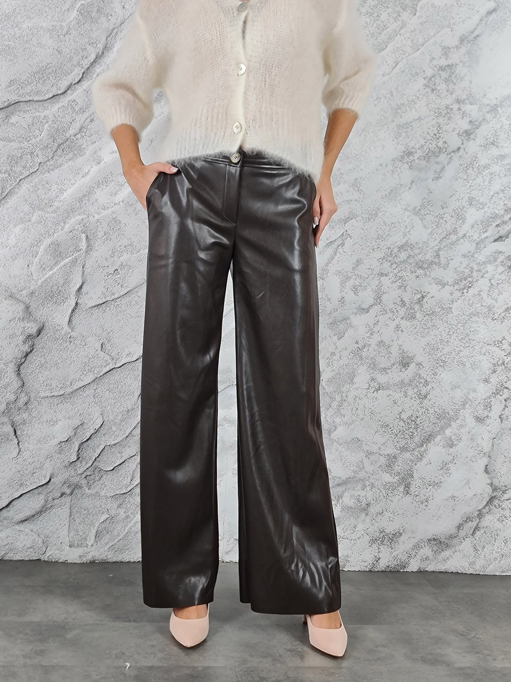 Брюки PAQUITO экокожа на пуговице шоколад, фотография №1