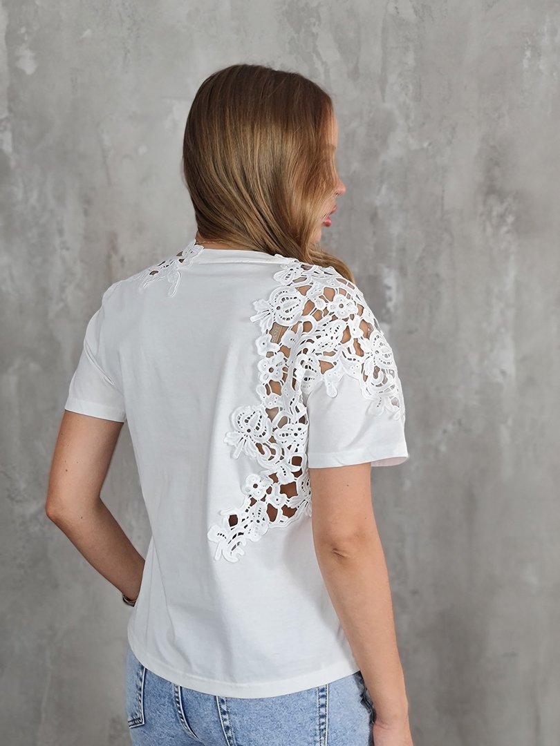 Футболка Y.Two с кружевной вставкой на плече белая, фотография №2