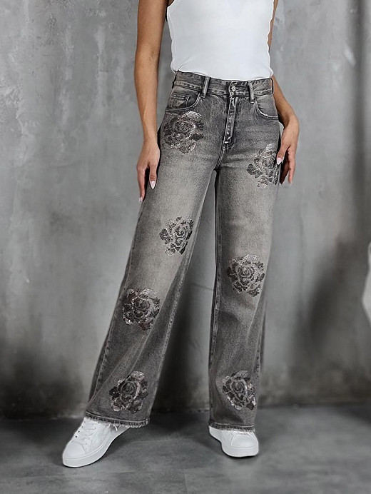 Джинсы Miss Bonbon с розами из страз капучино 