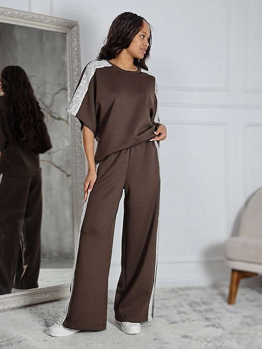 Костюм MIHO'S футболка + брюки с кружевной окантовкой шоколадный