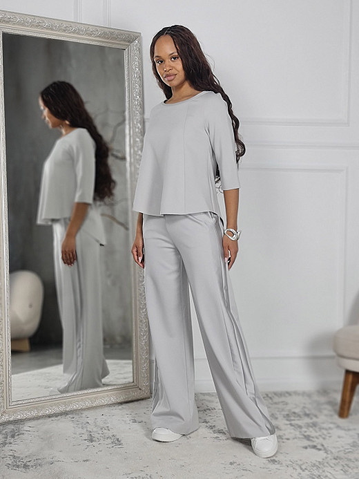 Костюм Imperial Джемпер рукав 3/4 + брюки с атласной окантовкой на резинке серебристый