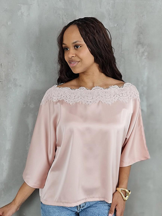 Блузка  MIHO'S с кружевным верхом пудра