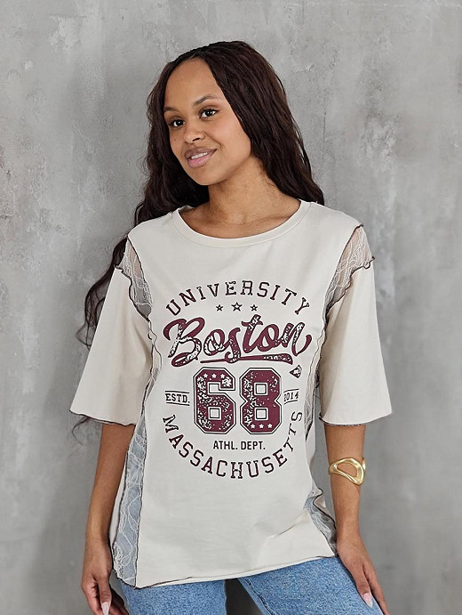 Футболка Souvenir с красной надписью "68" и кружевными вставками кремовая