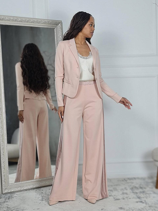 Костюм Imperial пиджак трикотажный + брюки с лампасами пудровый