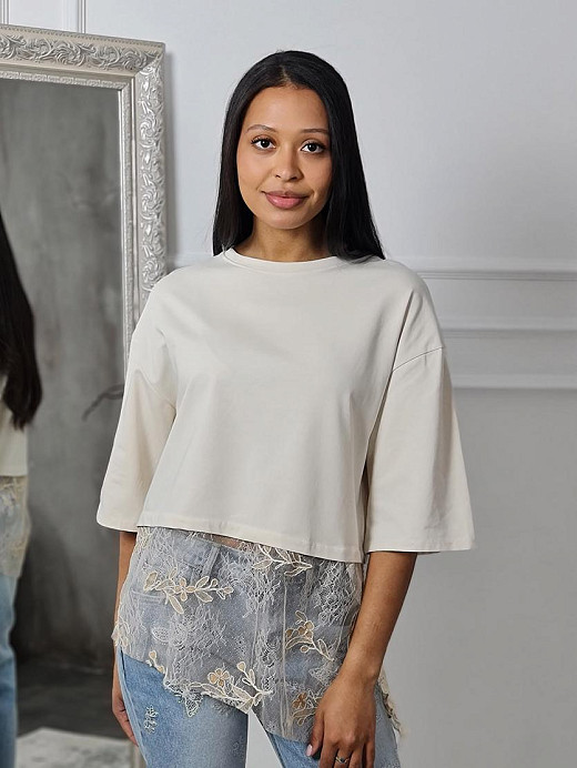 Футболка MIHO'S с кружевом снизу кремовая