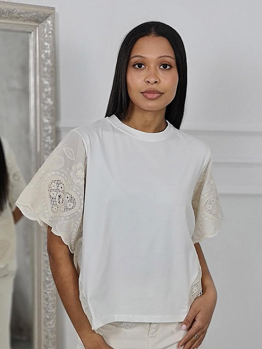 Футболка Mitica&co с вышивкой на рукавах и по бокам белая