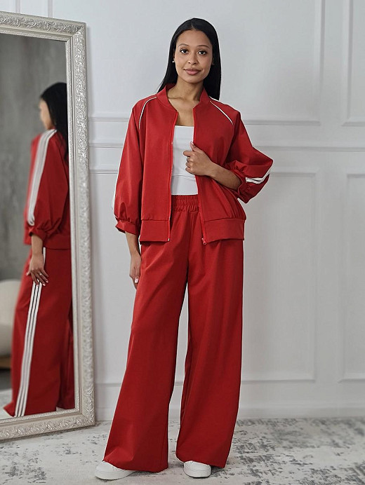 Костюм Mitica&Co с лампасами красный 
