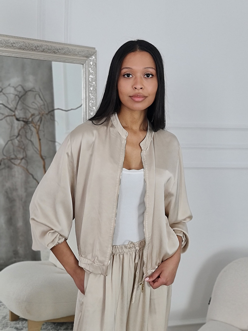 Костюм New Collection атласный бомбер и брюки золотисто-бежевый, фотография №2