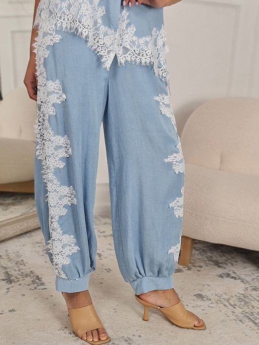 Брюки Imperial на резинке с кружевом по бокам голубые