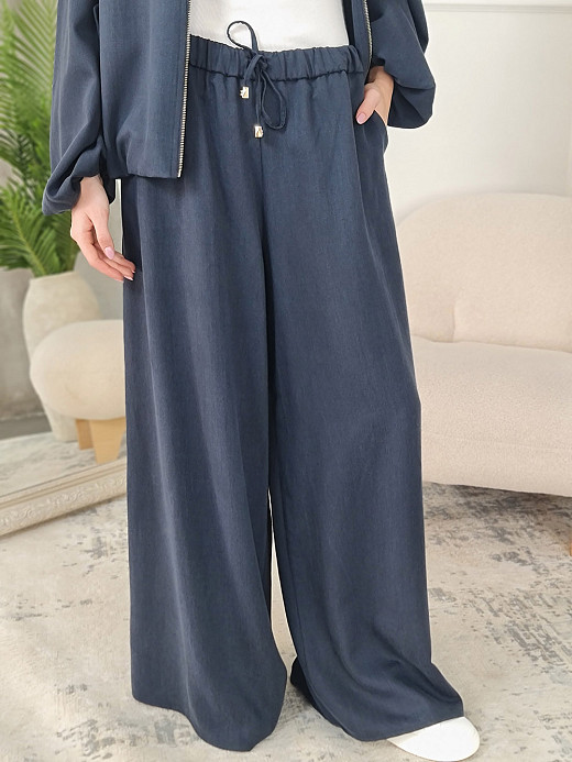 Брюки CLOTHÉ на резинке плотная ткань темно-синие
