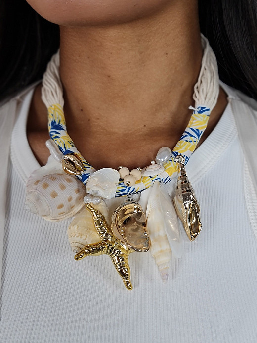 Ожерелье Fashion Jewelry с ракушками кремовое