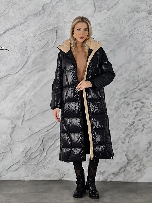 Пуховик Vicolo натуральный пух с бежевым подкладом капюшон черный