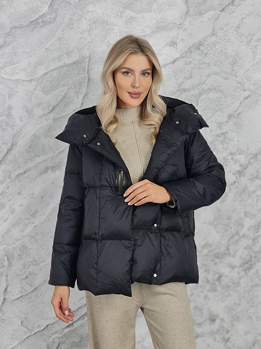 Куртка DEGREES воротник стойка декор на груди черная