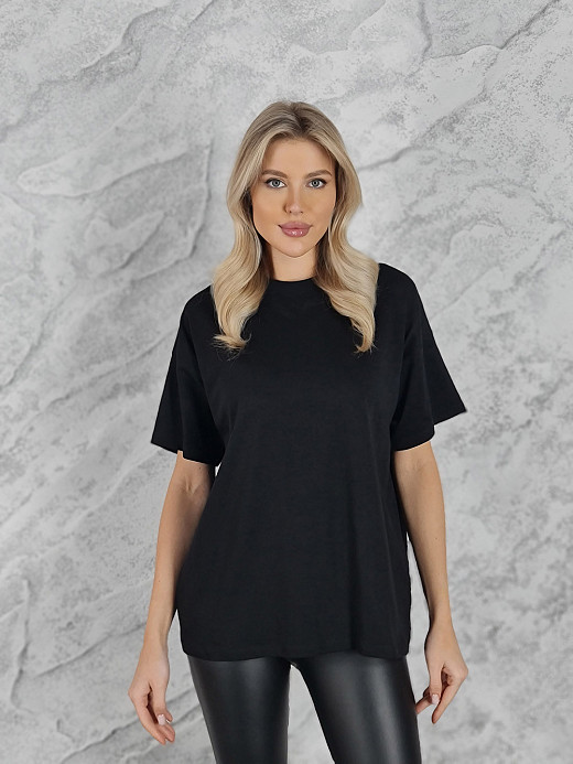 Футболка Vicolo базовая свободного кроя черная