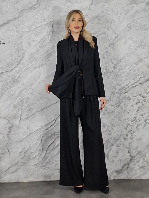 Костюм MIHO'S пиджак на завязках и брюки черный