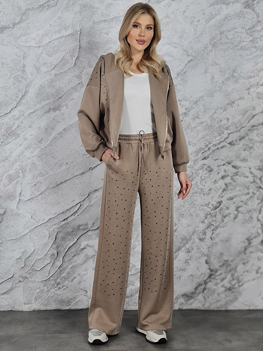 Костюм Imperial спортшик со стразами бежевый