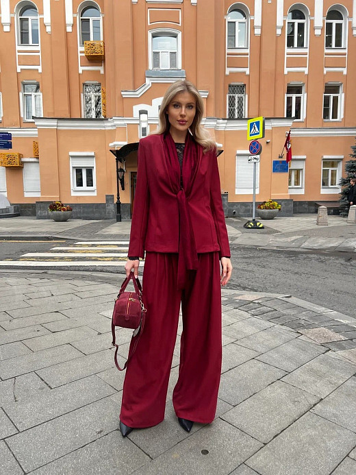 Костюм MIHO'S пиджак на завязках и брюки винный