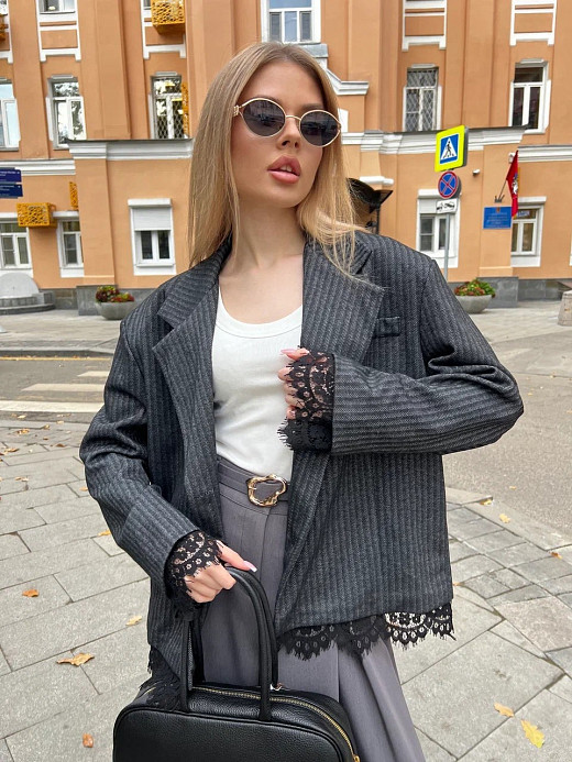 Пиджак Mitica&Co. в полоску графит с кружевом снизу