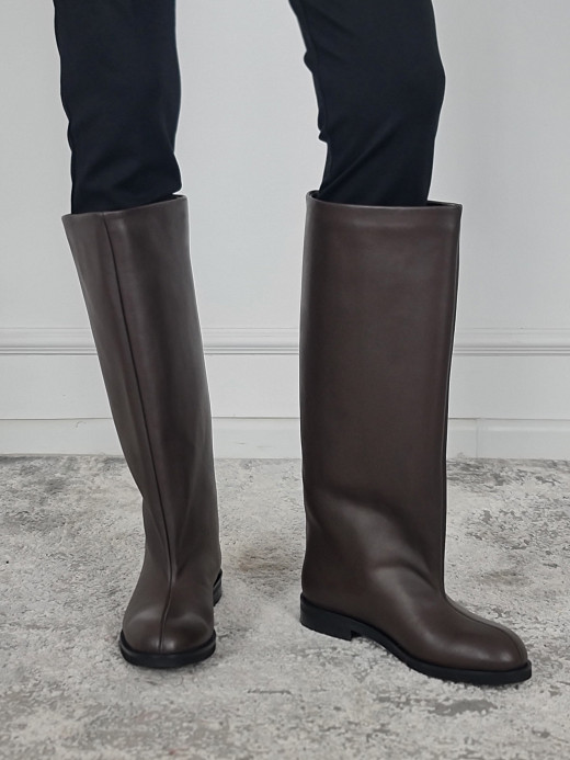 Сапоги L'Estrosa натуральная кожа шоколад