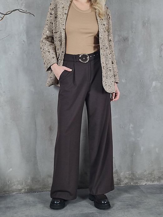 Брюки imperial ремень с большой золотой бляшкой широкие шоколад