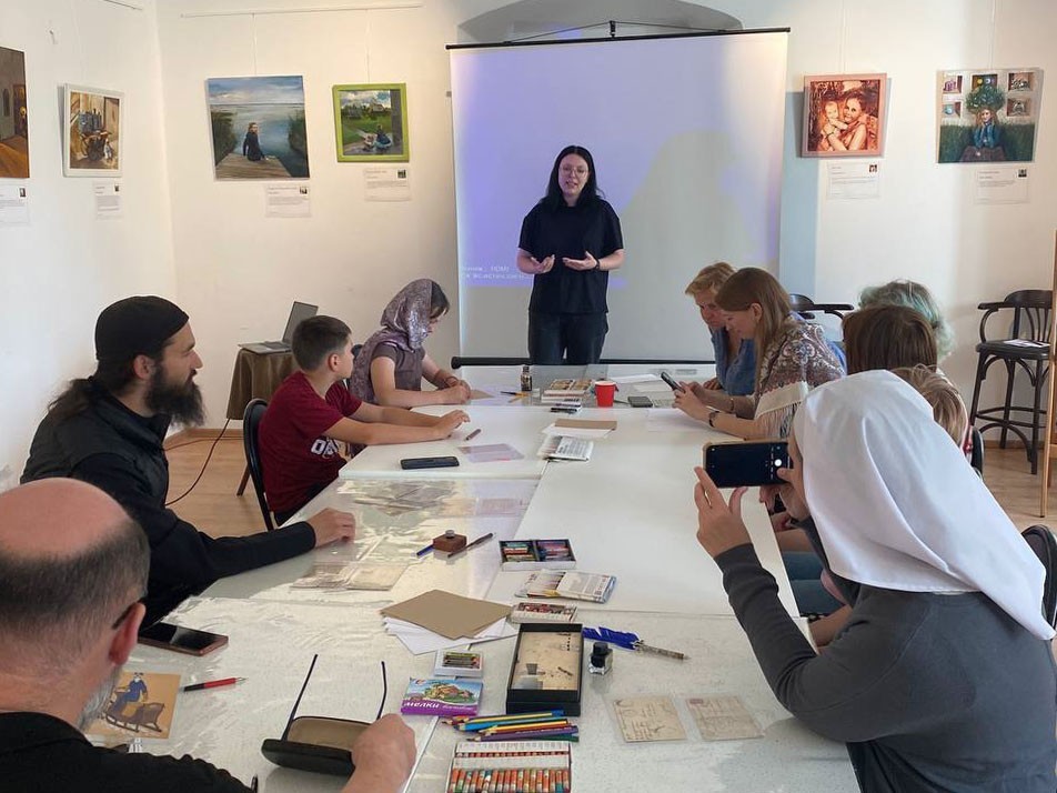 В Даниловом монастыре Переславля-Залесского прошел мастер-класс по истории написания дореволюционных открыток