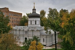 Патриаршее Подворье при храмах прп. Алексия, человека Божия, и Воздвижения Креста Господня в Красном селе г.Москвы