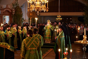 Епископ Панкратий совершил Литургию  в Валаамском монастыре в праздник Святой Троицы