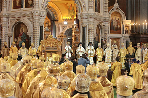 В день 1000-летия преставления равноапостольного князя Владимира игумены и игумении Русской Православной Церкви приняли участие в Патриаршем богослужении в Храме Христа Спасителя