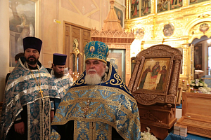 В Свято-Успенский Свенский монастырь Брянской обл. накануне престольного праздника доставлен список Свенской (Печерской) иконы Божией Матери