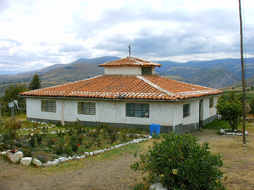 Подворье мужского монастыря иконы Пресвятой Богородицы «Всех скорбящих Радость» (Первейзе) в деревне Аякучо (Перу)