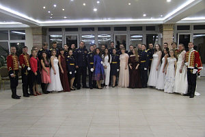 В духовно-просветительском центре «София» при Свято-Никольском Черноостровском монастыре состоялся офицерский бал