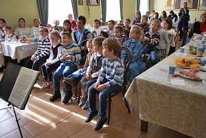 В Марфо-Мариинской обители состоялся детский праздник ﻿в рамках программы «Солнышко в ладошках»